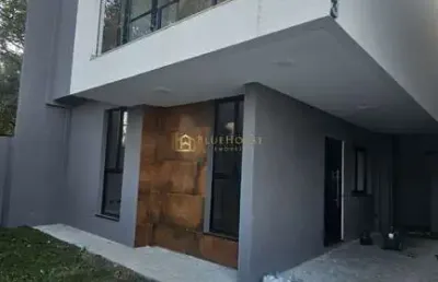 Casa em condomínio fechado com 3 quartos à venda na travessa ferreira, uberaba, curitiba por r$ 829.000