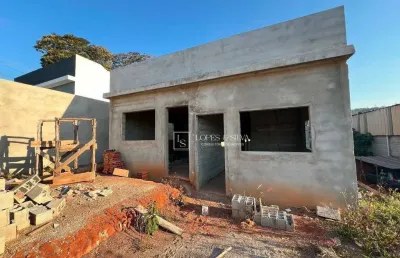 Casa à venda com 2 dormitórios  no bairro santa helena, atibaia, sp