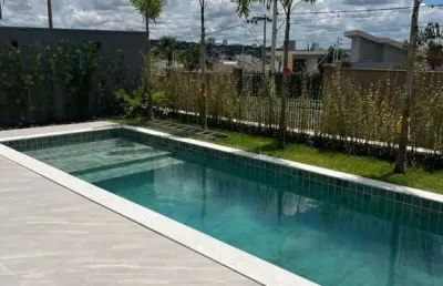 Casa em condomínio fechado com 4 quartos à venda no Gávea, Uberlândia 