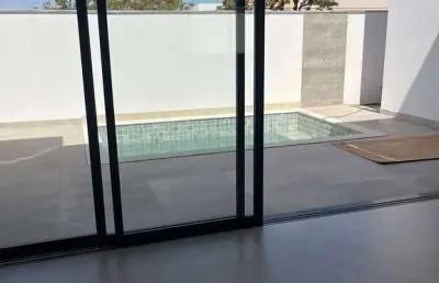 Casa em condomínio fechado com 4 quartos à venda no Jardim Botânico, Uberlândia 