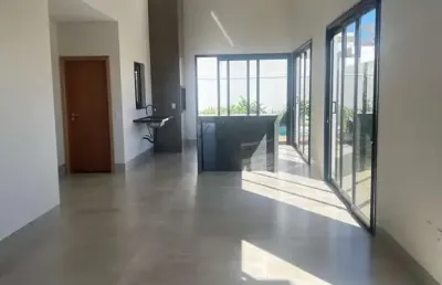 Vendo casa com piscina em condomínio fechado 3 suítes, uberlândia