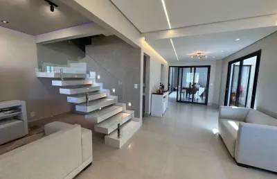 Casa em condomínio fechado com 4 quartos à venda no Morada da Colina, Uberlândia 
