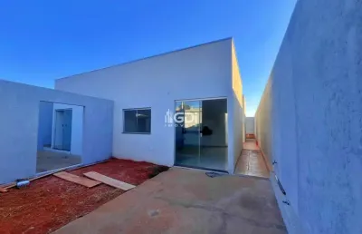Casa com 2 quartos à venda no Lagoinha, Uberlândia 