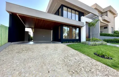 Casa térrea com até 4 suítes à venda na vila do golf