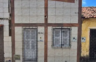 Casa com 2 quartos à venda na gustavo sampaio, 1644, parquelândia, fortaleza por r$ 270.000
