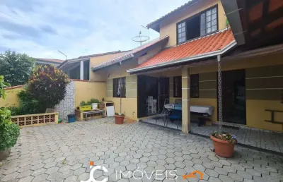 Casa com 5 dormitórios sendo 2 suítes  à venda, 174 m² por r$ 900.000 - itajuba - barra velha/sc