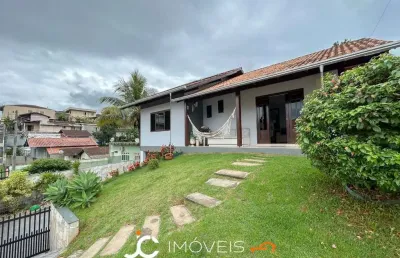 Casa com 3 dormitórios sendo 1 suíte à venda, 179 m² por r$ 1.280.000 - água verde - blumenau/sc