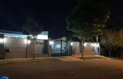 Linda casa a venda próxima ao parque ecológico em indaiatuba.