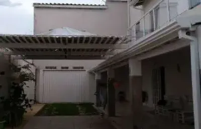 Impecável casa à venda no jardim regina, indaiatuba-sp: 3 quartos, 1 suíte, 2 salas, 2 banheiros, 5 vagas, 280 m².