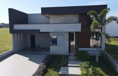 Imperdível casa em condomínio com 3 suítes e 4 vagas em indaiatuba-sp!