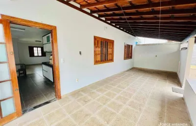 Casa com 3 quartos à venda na Rua Guaçui, 22, Ipiranga, Guarapari