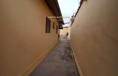 Casa com 3 quartos à venda na Vila Nogueira, Botucatu 