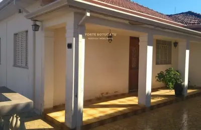 Casa com 3 quartos à venda na Vila Casa Branca, Botucatu 