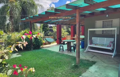 Chácara / sítio com 3 quartos à venda na Vila Formosa (Rubião Junior), Botucatu 