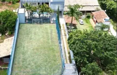 Descubra a beleza e o charme desta magnífica chácara no tradicional bairro abadia, em louveira/sp.
