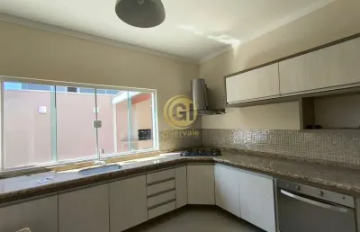 Aluguel casa sobrado no villa branca em jacareí com 3 quartos e 1 suíte