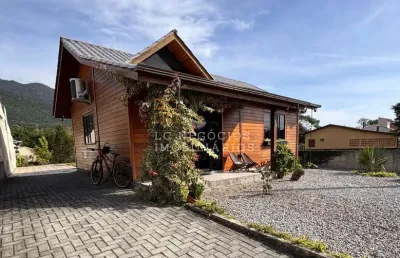 Casa com 2 quartos à venda na Praia de Fora, Palhoça 