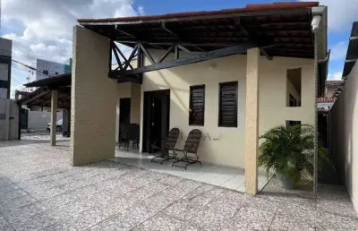 Linda casa com 3 dormitórios  sendo 1 suíte, 1 sala ampla e varanda gourmet.à venda, 110 m² por r$ 600.000 - cuiá - joão pessoa/pb
