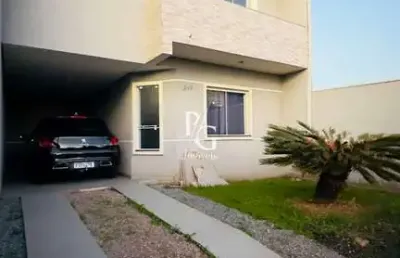 Sobrado com 156m | 3 quartos (1 suíte) | banheira | edícula | espaço e conforto com um amplo terreno