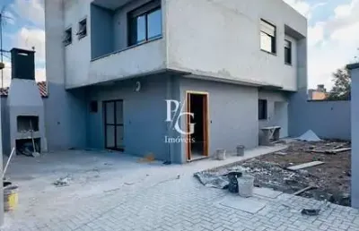 Sobrado com 131m² - 3 dorm.  sendo 1 suíte c/ hidromassagem e ótimo padrão de acabamento