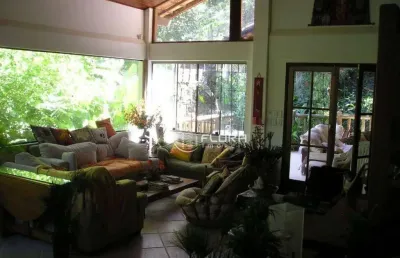 Casa com 4 dormitórios à venda, 270 m² por r$ 1.360.000 - serra grande - niterói/rj