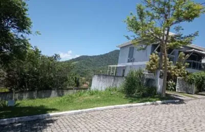 Terreno á venda no condomínio pedra da mata no flamengo em maricá por r$ 159.990