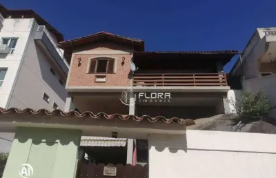 Casa com 5 dormitórios à venda, 377 m² por r$ 890.000,00 - itaipu - niterói/rj