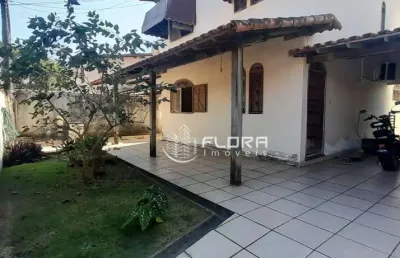 Casa com 3 dormitórios à venda, 136 m² por r$ 890.000,00 - itaipu - niterói/rj