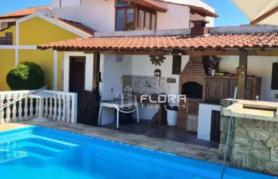 Casa com 4 dormitórios à venda, 220 m² por r$ 745.000 - itaipu - niterói/rj