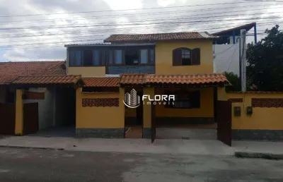 Casa com 4 quartos, sendo 2 suítes, com churrasqueira, a 150 metros da praia, com 264 m² por r$ 450.000 - cordeirinho - maricá/rj