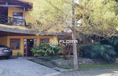 Casa com 4 dormitórios à venda, 430 m² por r$ 2.590.000,00 - condomínio jardim ubá - ubá i - niterói/rj