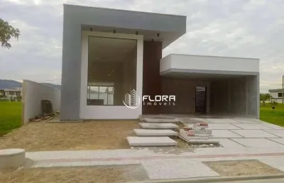 Casa de alto padrão á venda no condomínio alphaville em maricá