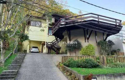 Casa com 3 dormitórios à venda, 260 m² por r$ 1.400.000,00 - piratininga - niterói/rj