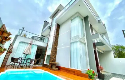 Casa com 3 dormitórios à venda, 242 m² por r$ 1.890.000,00 - itacolomi - balneário piçarras/sc