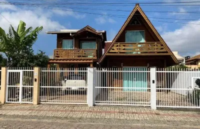Casa com 4 dormitórios à venda, 200 m² por r$ 980.000,00 - meia praia - navegantes/sc