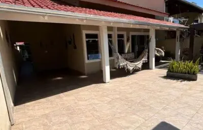 Casa com 3 dormitórios à venda, 170 m² por r$ 1.800.000,00 - perequê - porto belo/sc