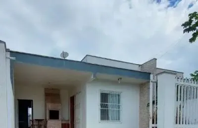 Casa com 2 dormitórios sendo 1 suíte à venda, 78 m² por r$ 480.000 - itacolomi - balneário piçarras/sc