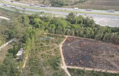 Terreno à venda na Avenida Liberdade, Centro, Franco da Rocha