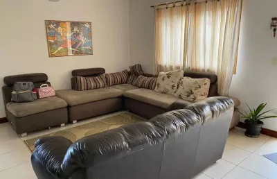 Casa para locação em cajamar, colina maria luíza (jordanésia), 3 dormitórios, 1 suíte, 2 banheiros, 4 vagas