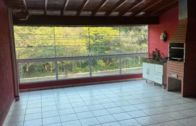 Sobrado amplo e confortável em osasco, bairro cidade das flores