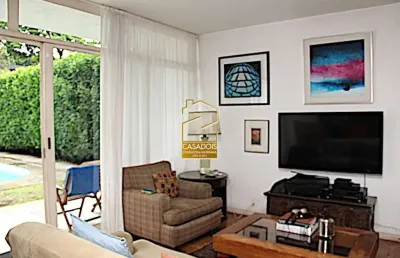 Casa de alto padrão à venda com 4 quartos e 4 vagas no alto de pinheiros - sp, em rua arborizada e tranquila