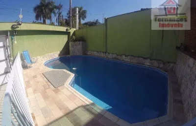 Sobrado isolado 5 dormitórios e piscina,  à venda no balneário flórida em praia grande.