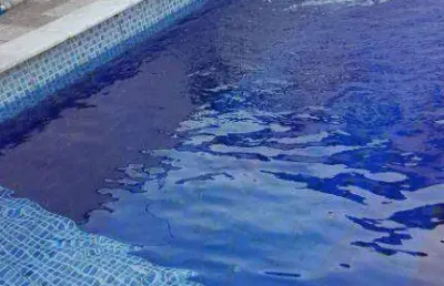 Casa térrea com piscina 1 quarto à venda ou permuta, 142 m² de terreno por r$ 295.000  jardim bopiranga itanhaém sp