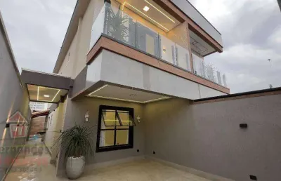 Sobrado com 3 dormitórios 300 metros da praia à venda por r$ 890.000 - maracanã - praia grande/sp