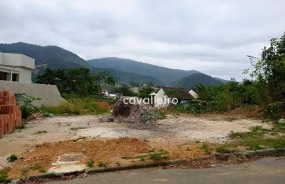 Terreno linear em localização privilegiada, com projeto para 4 casas aprovado, à venda por r$ 180.000 ; são josé do imbassaí - maricá - rj