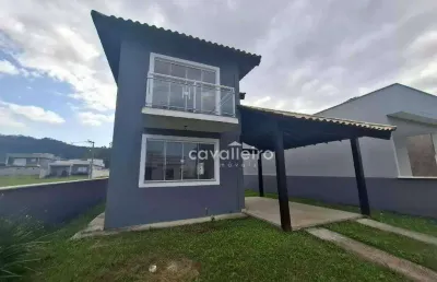 Casa com 02 dormitórios sendo 02 suítes no condomínio vitória dos anjos- pindobas- maricá -rj