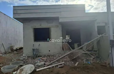 Casa com 02 quartos, sendo 01 suíte no condomínio vitória dos ajos - caxito - maricá!