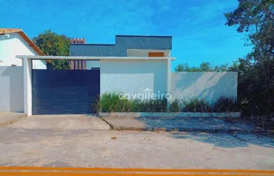 Casa com 3 dormitórios, com vista para lagoa jacaroá - maricá/rj