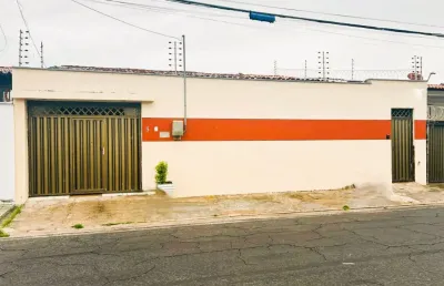 Casa ampla para locação no jardim renascença- perfeita para sua família ou instalação da sua empresa!