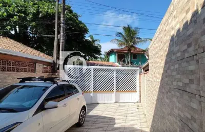 Casa geminada 100 metros da praia, 2 quartos, real, pg